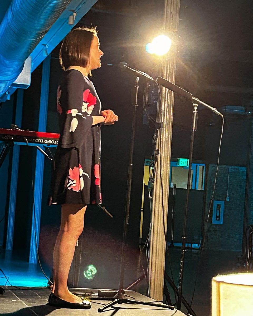 A few weeks ago, I had the privilege of sharing my Leap of Faith story at the Stoop. Here it is.
jessicabest.com/work