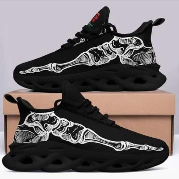 customtoponepod's tweet photo. Step into the unique with our Personalized Skull Sneakers, exclusively from https://t.co/h64S0Q7S5u  👟💥

visit now : https://t.co/7Ks39eaS5C
 #perfect
#fashionable
#TopOnepod
#customshoes 
#gift
#sneaker
#boot
#usa 
#trendy https://t.co/mNPssoMOGh