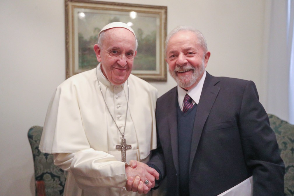 vinicios_betiol's tweet photo. ATENÇÃO: o Vaticano elevou o tom contra o genocídio praticado por Netanyahu e classificou as ações em Gaza como CARNIFICINA. As declarações foram dadas pelo Cardeal Parolin, Secretário de Estado da Santa Sé. Cada vez mais Israel se isola no cenário Global. https://t.co/6gkvCSvGbm