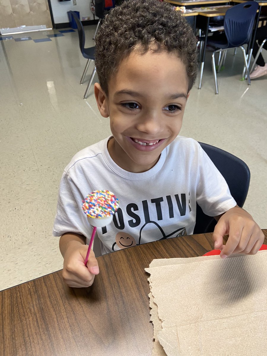 Peanut25's tweet photo. ALE had fun making sweet treats on FUN FRIDAY🎉❤️@NISDMoraES https://t.co/h6PfTRyMDS