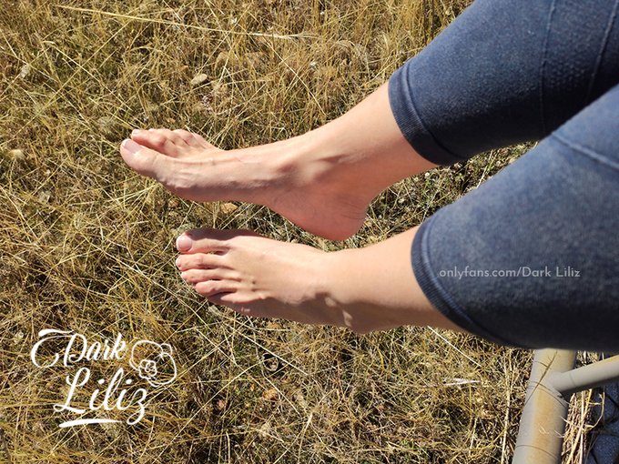 Just dropping by to say hi!🖤   📷https://t.co/BA861Da1eG  #PresidentsDay #Helldivers2 #footfetishworship<a href="/tag/presidentsday"class="tags">#PresidentsDay</a><a href="/tag/sexy"class="tags"><span>#sexy</span></a><a href="/tag/hot"class="tags"><span>#hot</span></a><a href="/tag/feet"class="tags"><span>#feet</span></a><a href="/tag/foot"class="tags"><span>#foot</span></a><a href="/tag/toe"class="tags"><span>#toe</span></a><a href="/tag/toes"class="tags"><span>#toes</span></a><a href="/tag/milf"class="tags"><span>#milf</span></a><a href="/tag/feetjob"class="tags"><span>#feetjob</span></a>