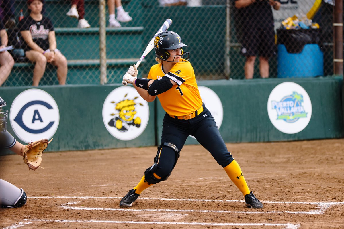 GoShockersSB's tweet photo. 🌟 All-Tournament Team 🌟

Congrats to CC Wong and @baileyurban_7 on being named to the @PVCollegeSB All-Tournament Team! https://t.co/mD9HCfaVJk