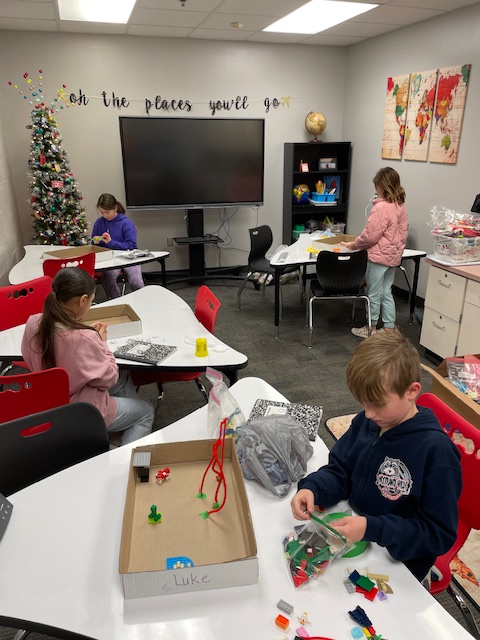WHE_GT's tweet photo. Starting our theme park models today!  Kids are PUMPED to start building.  @HumbleISD_WHE @HumbleISD_ADV https://t.co/C4njQxnl7U