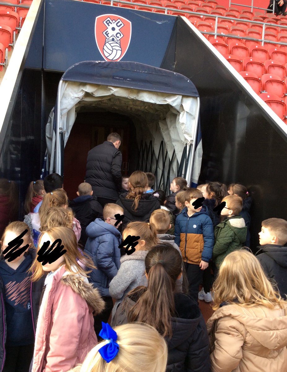 MissHaslamMVP's tweet photo. We absolutely LOVED today’s trip to Rotherham stadium. Can’t wait to see all the art pieces &amp; literacy writing about it 😃 https://t.co/6VdqiyvnmW