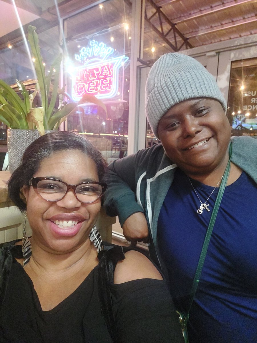 ScurryNHurry's tweet photo. Great seeing @Durrahville out and about in our local commumity last night. https://t.co/wBjsdjHbaS