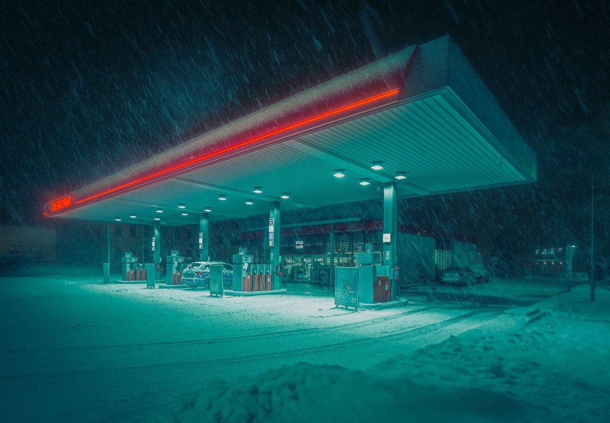 ¡¡PREMIOS MUNDIALES DE FOTOGRAFÍA SONY 2024!!

Tomáš Havrda, de República Checa, tomó esta fotografía cuando volvía a casa del trabajo, durante una nevada.