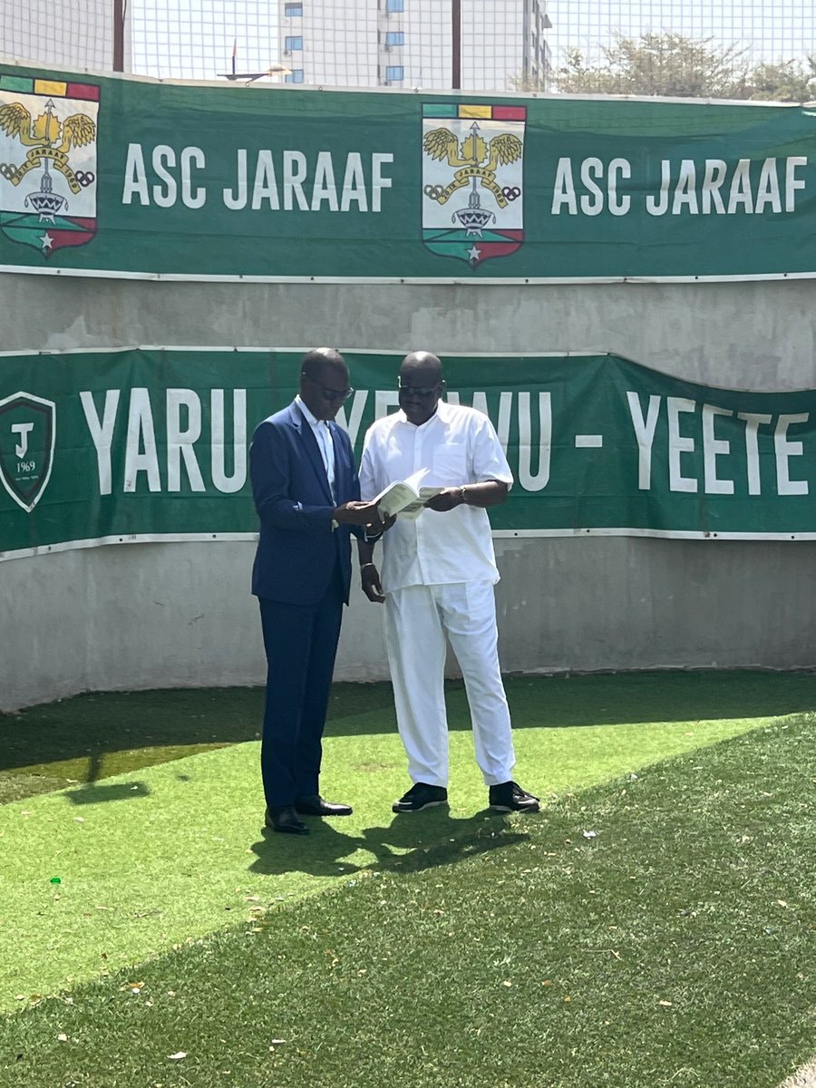 profasakho's tweet photo. @profasakho , Directeur @InstitutEDGE1 et VP @ASCJaraafSn  a l’émission  «L’Entretien» à 22 h sur 2Stv pour parler de son tout dernier ouvrage, «  le droit au soutien de l’investissement dans le sport : Éléments pour le Code du Sport du Sénégal ». @2stvsenegal https://t.co/kWbPvfjgfJ