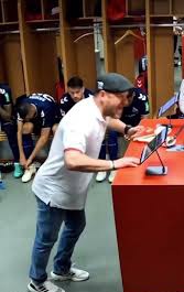 BassSultanHSV's tweet image. Jean Luc i will that you kick the ball High to Robert Glatzel he is Zielspieler i will not that you do Overstéigér