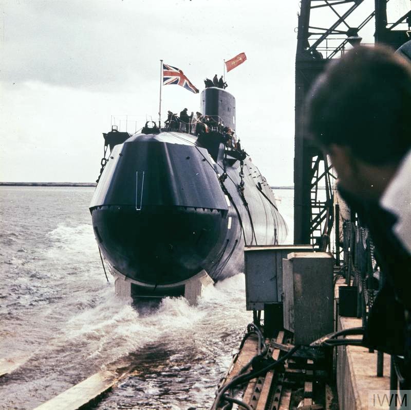 Submarines

SSBN #HMSResolution S22
(1967-1994) Resolution Class

📷 The 1st 🇬🇧 SSBN 15 September 1966 #BarrowinFurness From @I_W_M 

@RoyalNavy 🇬🇧