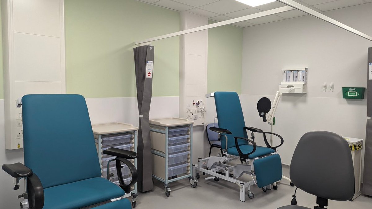 Dorset County Hospital NHS Foundation Trust (@dchft) on Twitter photo We've opened our refurbished Outpatient Assessment Centre at South Walks House. It will allow us to run more clinics and offer diagnostics appointments, as well as day case local anaesthetic procedures and health and wellbeing services.
🔗 bit.ly/3wqNfrm
<a href="/NHSEngland/">NHS England</a> We've opened our refurbished Outpatient Assessment Centre at South Walks House. It will allow us to run more clinics and offer diagnostics appointments, as well as day case local anaesthetic procedures and health and wellbeing services.
🔗 bit.ly/3wqNfrm
<a href="/NHSEngland/">NHS England</a>