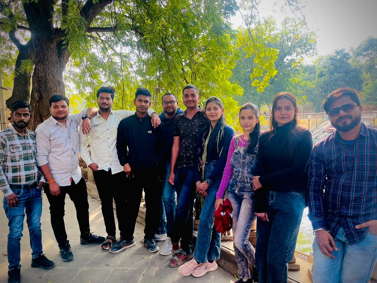 युवाओं को रोजगार देने के लिए मध्य प्रदेश की सरकार पूरी तरह प्रतिबद्ध है।

युवाओं की आवाज मोहन सरकार 🙏🙏🙏🙏🙏
#युवाओं_के_साथ_मोहन_सरकार
<a href="/DrMohanYadav51/">Dr Mohan Yadav</a>
<a href="/MPTakOfficial/">MP Tak</a>
<a href="/DainikBhaskarMP/">Dainik Bhaskar MP</a>
<a href="/BJP4MP/">BJP Madhya Pradesh</a>
<a href="/News18MP/">News18 MadhyaPradesh</a>
<a href="/CMMadhyaPradesh/">Chief Minister, MP</a>