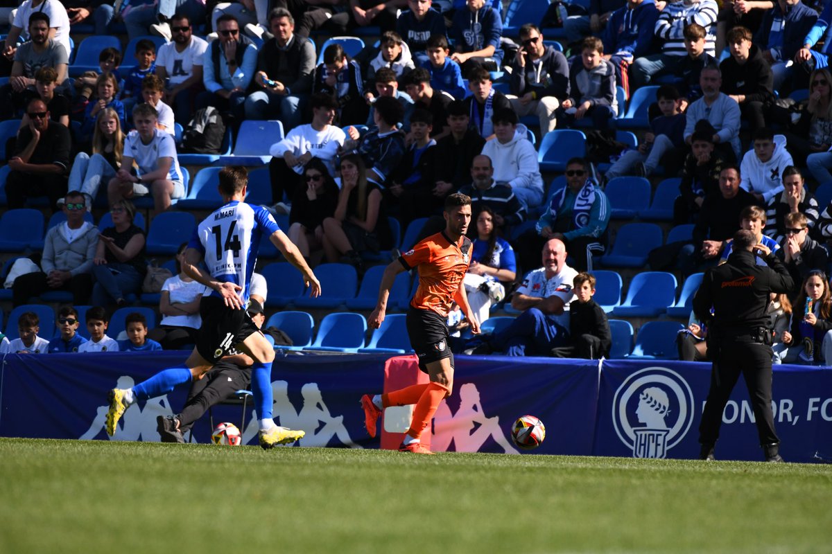 samuelalexp's tweet photo. Día espectacular donde luchamos hasta el final y conseguimos +3 importantísimos en un estadio muy complicado.
Este equipo no se rinde!💪🧡
@SE_Pindependent https://t.co/XPxrmjkJlf
