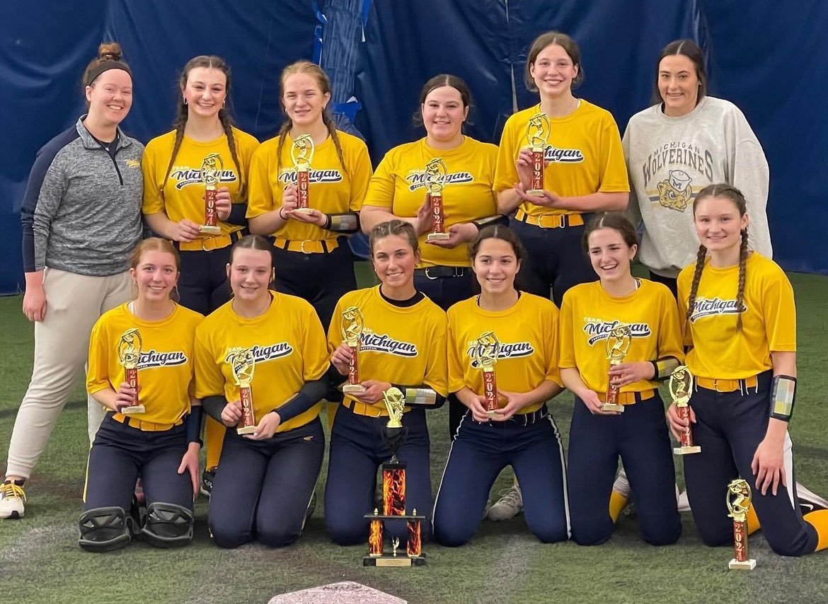 HohneMaddie26's tweet photo. Came out on top this weekend. So proud of this team and the way we all played together . Can’t wait til summer ball.#ALLIN @TeamMI2008 @NCSACoachDaily @EVanderVlucht @ShoMcDonald @beckyhilgert @CoachA_A_Ron @McCallSalmon https://t.co/sAUk1sJj6q