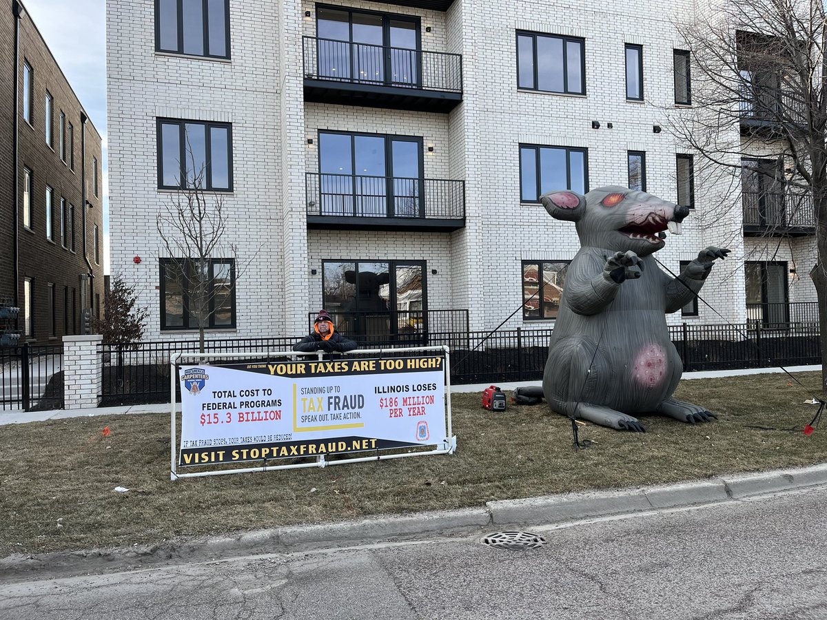 MidAmCarpenters's tweet image. 8037 W. Belmont , River Grove. Noah Properties. 

#Local13 is on the frontlines at a subdivision calked The Grove. They are using Non union concrete, framers, and drywallers! 
SHAME ON THEM