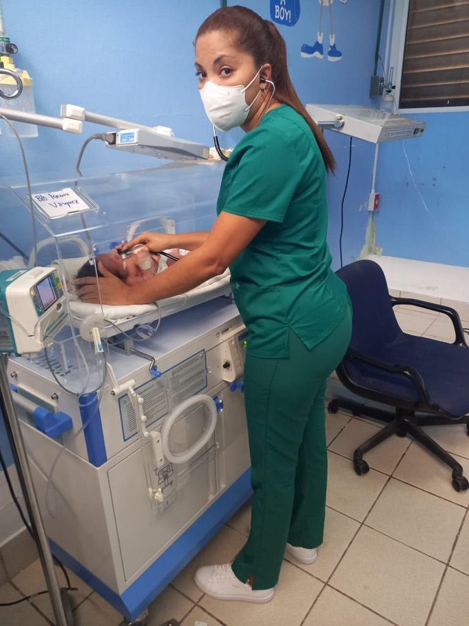 Para ser médico se requiere una sensibilidad exquisita, una gran calidad humana, gran capacidad intelectual y una moral a toda prueba. #CubaPorLaVida #CubaCoopera