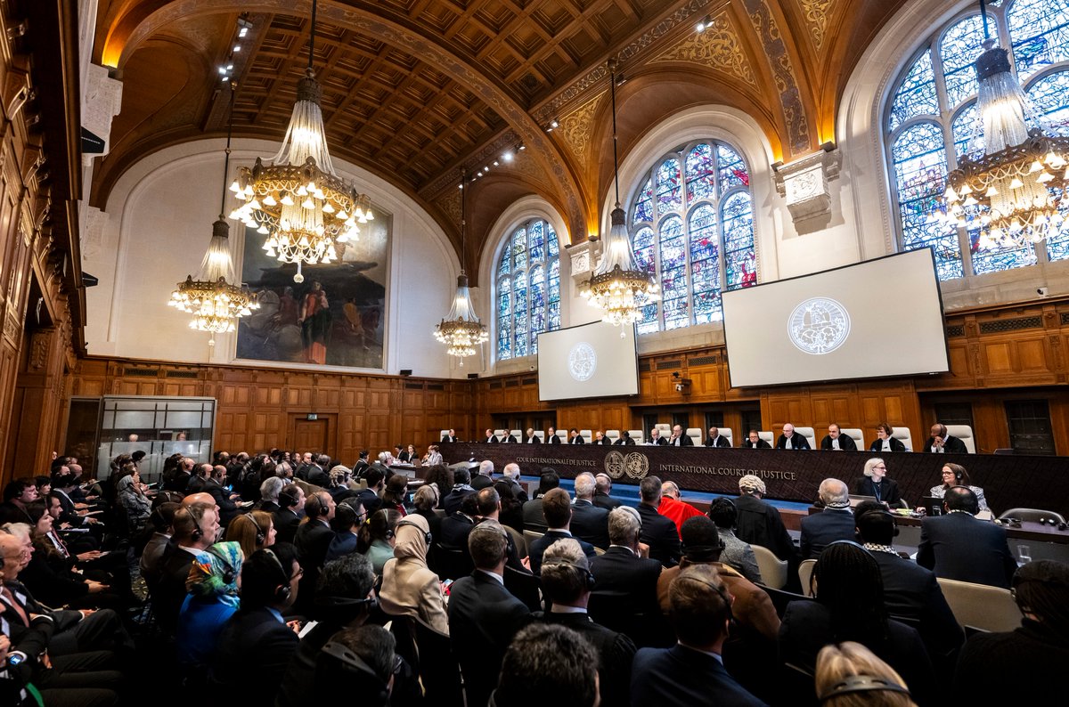 CIJ_ICJ's tweet photo. MULTIMÉDIA: des photos et des vidéos de l’audience de ce jour dans la procédure consultative sur les Conséquences juridiques découlant des politiques et pratiques d’Israël dans le Territoire palestinien occupé, y compris Jérusalem-Est, sont disponibles ici https://t.co/P9AgKm6NLE https://t.co/OqeELc1qLs
