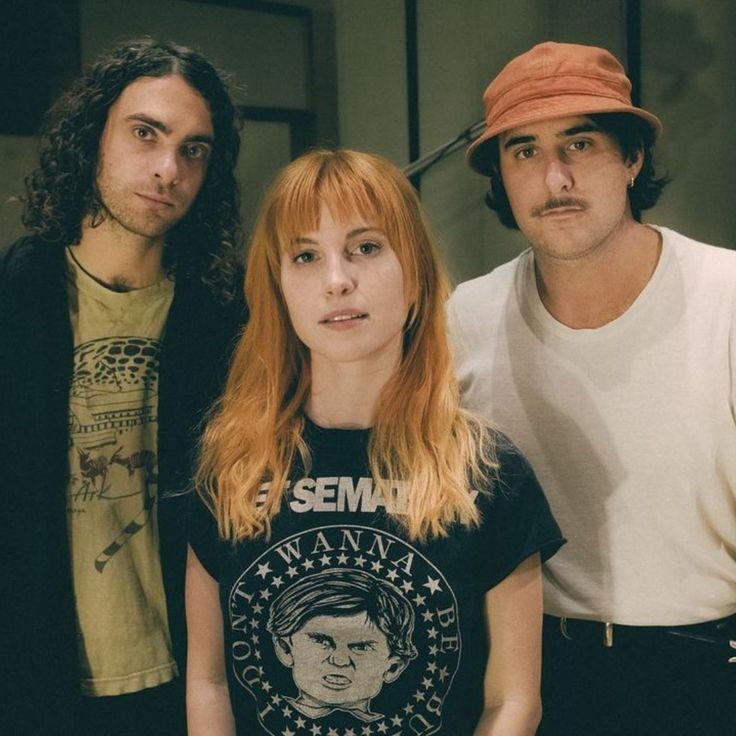 Pcharts's tweet photo. Paramore has surpassed 21 million monthly listeners on Spotify.

The band gained over 600,000 new listeners after the GRAMMY win. https://t.co/uVMz0kzChm