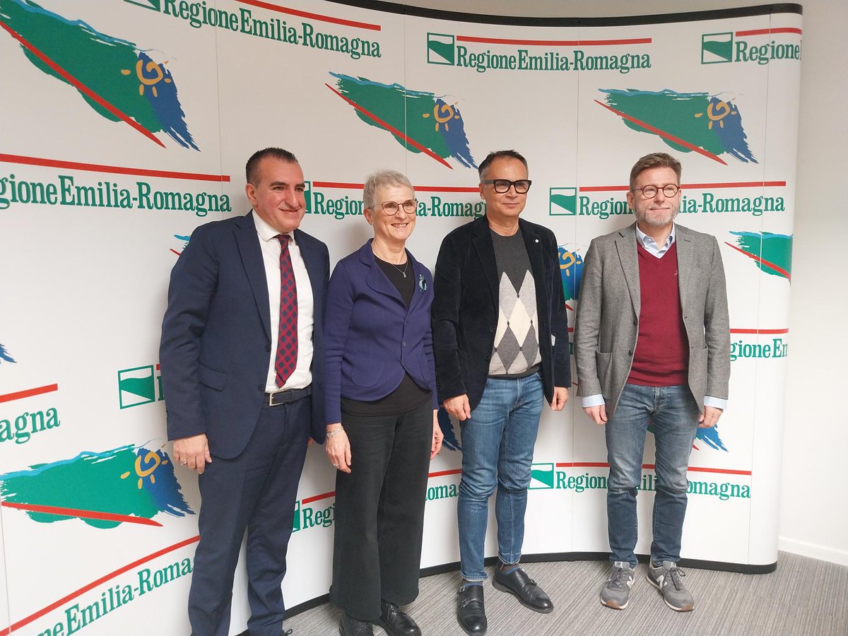 #Consumatori. Sportelli al servizio delle persone, risoluzione extragiudiziale, formazione per superare il divario digitale: dalla #RegioneER 4,3 milioni dal 2020 al 2023 a sostegno delle #associazioni iscritte al registro regionale. La #notizia 👉 regioneer.it/AssociazioniCo…