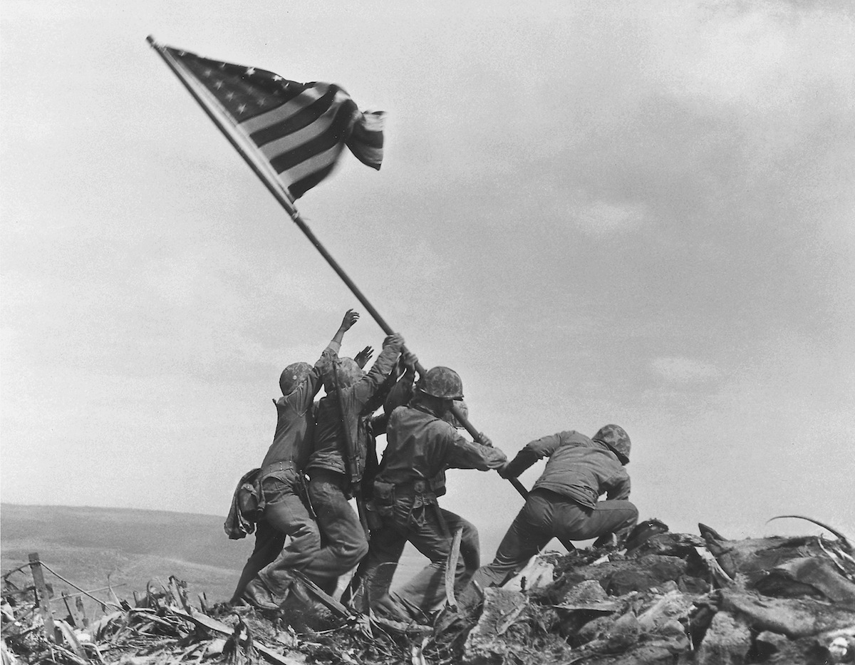 23 Feb 1945: #Marines raise the United States #flag during the Battle of Iwo Jima atop Mount #Suribachi. The battle began on February 19 and ended on March 26. #WWII #WW2 #history #HistoryMatters #HistoryMakers #ad amzn.to/37ADPtL