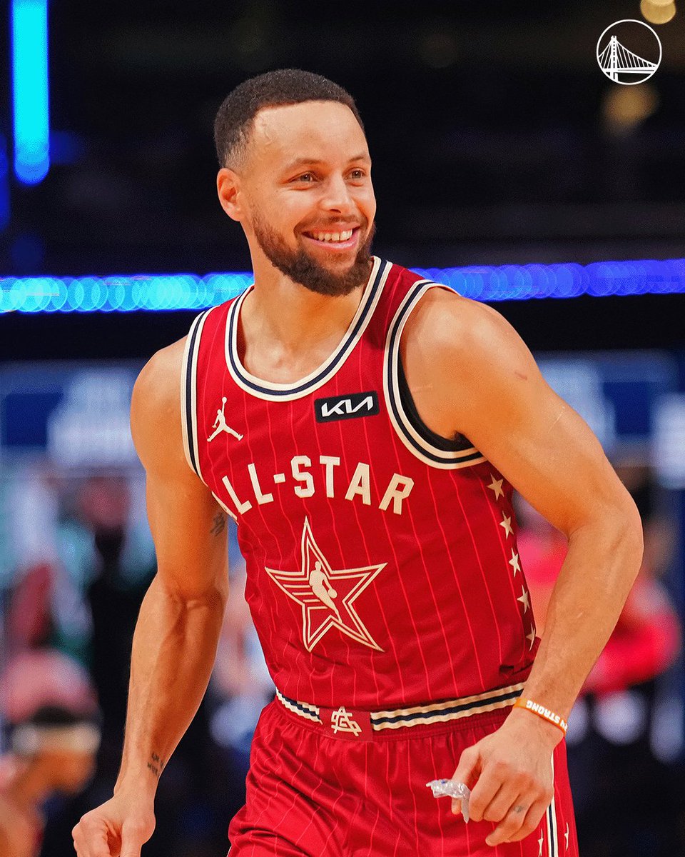 WarriorsLatam_'s tweet photo. Steph Curry sobre cumplir 36 años y un posible retiro en un futuro cercano:

"La verdad, pienso en ello todo el tiempo. Pero esos pensamientos siempre se detienen porque tengo un partido tras otro, tengo que prepararme para el próximo juego. Con el tiempo, llegará un momento en que me despertaré y mi cuerpo o mi mente me dirán que es la hora de parar. Pero no estoy cerca de ese momento".

🥹