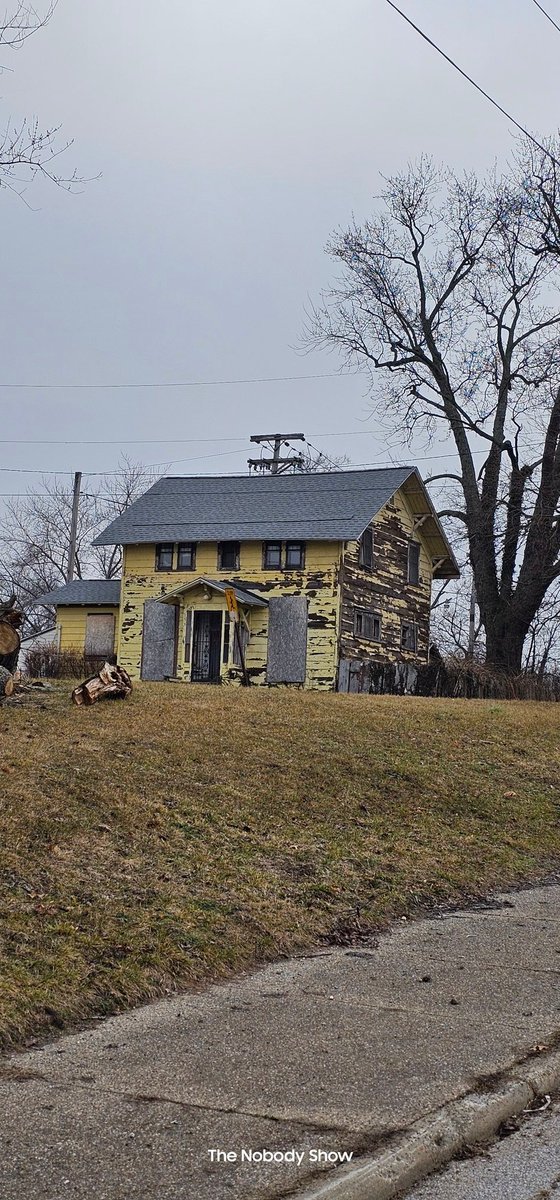 TheNobodyShow's tweet photo. Drove around #BentonHarbor @PureMichigan a couple of weeks ago and snapped some pics
#PureMichigan https://t.co/Aq7VxCPn0I