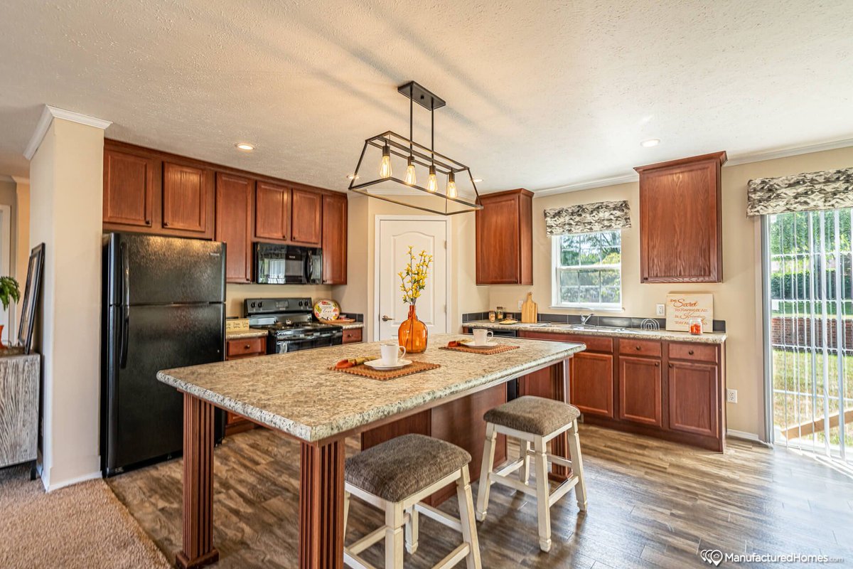 YourINDHomes's tweet photo. 🍳🤔 Dive into a kitchen that blends practicality with elegance.

Enjoy the glow from decorative hanging lights and a beautifully designed island, perfect for meals and mingling. Modern appliances add to the charm and efficiency.

Discover this and more at https://t.co/M483AXOpIv https://t.co/eyI8QuSiAx