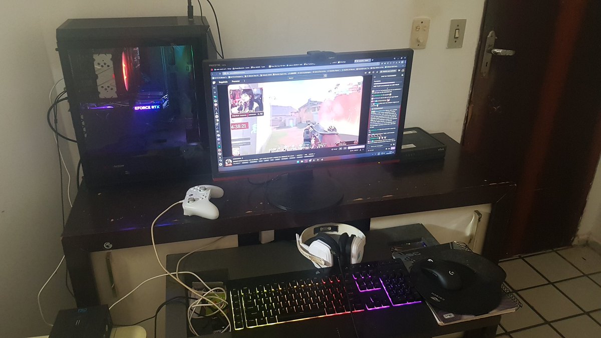 JonBryan99's tweet photo. #upnosetup é um setup humilde, mas que tô melhorando aos poucos: Ryzen 5 4600G, 16GB Ram 2x8Gb 3200 MHz Kington Fury Beast Superframe, 500Gb SSD, 1Tb HD, Fonte 500W 80 Plus Bronze Redragon, Placa Mãe Biostar A320Mh 2.0, Placa de vídeo Galax RTX 4060 @scaryume https://t.co/sIoGzKi7EA