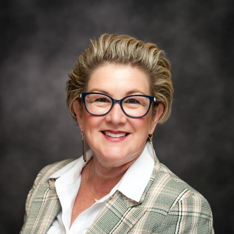 AmericanRangeUS's tweet photo. We are excited to welcome Jennifer Rolander to the American Range team as Sales Account Executive.  🎉 With a strong food service background, relationship-building skills, and industry knowledge, she adds valuable expertise to our team. Welcome aboard, Jennifer! https://t.co/RoYa4CbNIE