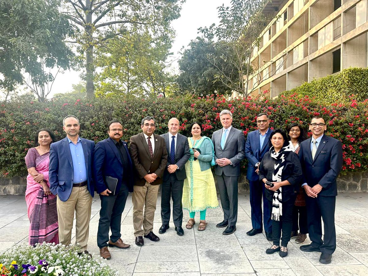 Today, SICI's Executive Members' Council had an excellent meeting with Mr.@StewartRWheeler, Dy. HC for Canada in India, discussing ways to strengthen ties & explore avenues of collaboration. Additionally, they had the privilege to meet and greet Hon. @HCCanInd. @HCI_Ottawa