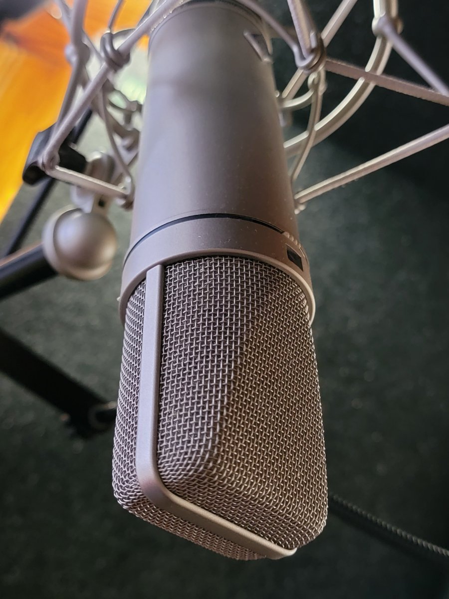 ConnorQuinnVO's tweet photo. Full session Monday! Using the 87 today and then promonwork this afternoon on the 416. #voicea https://t.co/i917kicUS8