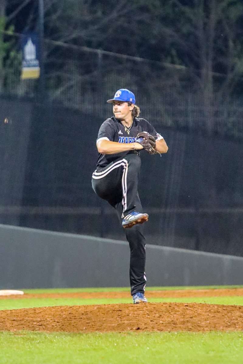 Lander Athletics (@landerathletics) on Twitter photo Congratulations to Connor Droze, Tyler Overholt, and Jake Larson of <a href="/Lander_BSB/">Lander Baseball</a> on earning PBC Weekly Honors! #cLawsUp
landerbearcats.com/news/2024/2/19… Congratulations to Connor Droze, Tyler Overholt, and Jake Larson of <a href="/Lander_BSB/">Lander Baseball</a> on earning PBC Weekly Honors! #cLawsUp
landerbearcats.com/news/2024/2/19…