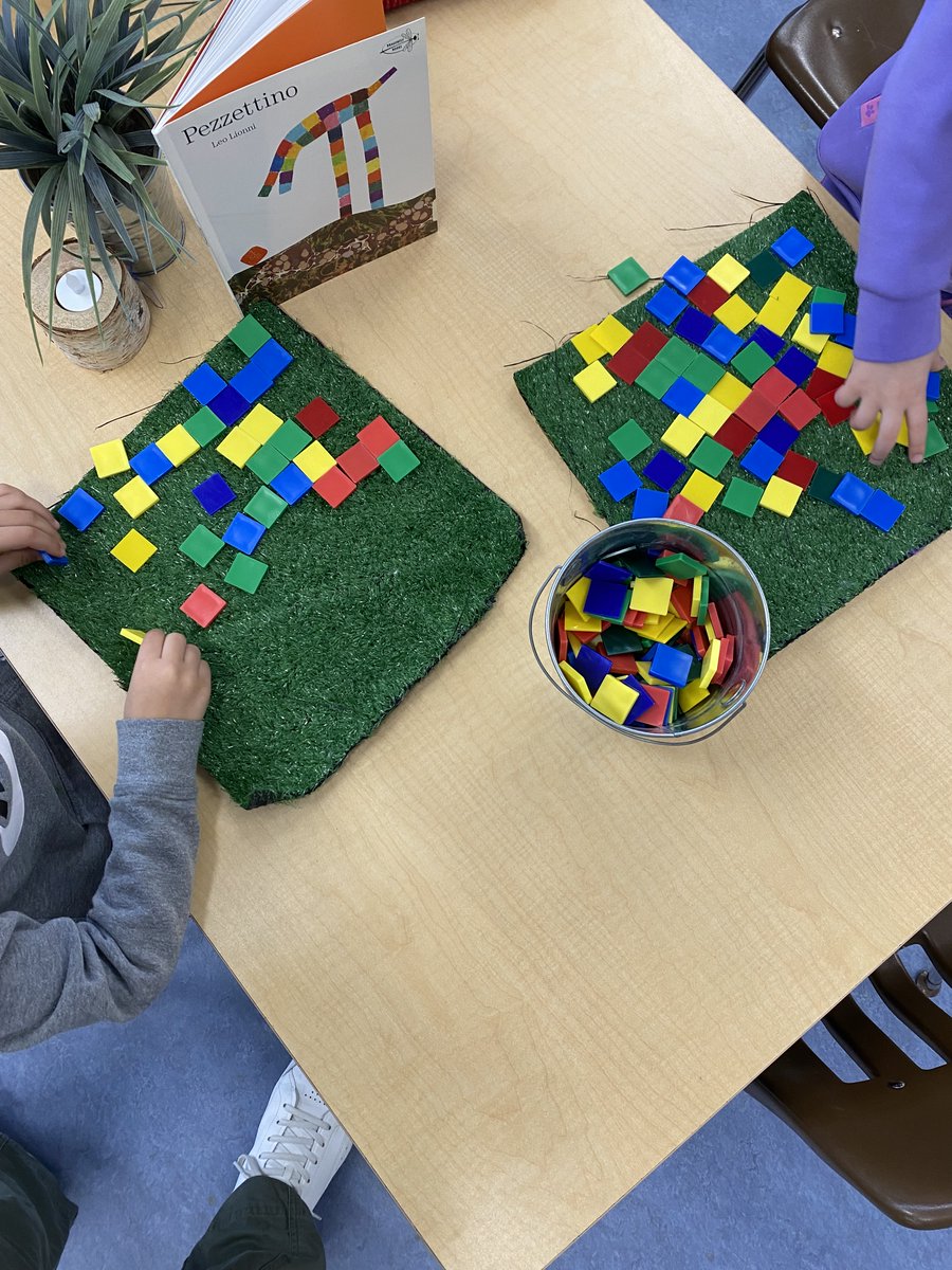 MsDunlopTeaches's tweet photo. Pezzettino lives in a world where everyone is big &amp; does daring &amp; wonderful things. But he is small, just a "little piece" who belongs to no one but himself! What a joy it is when he realizes he is truly special! Students loved making their own Pezzettino!🧩 @EY_uwindsor @WECDSB https://t.co/BweqYR3Dl6