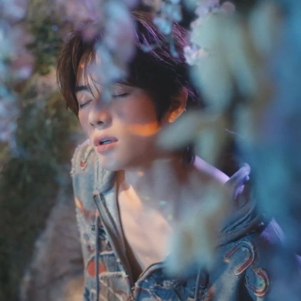 beomgyuhourly's tweet image. UNFORGETTABLE