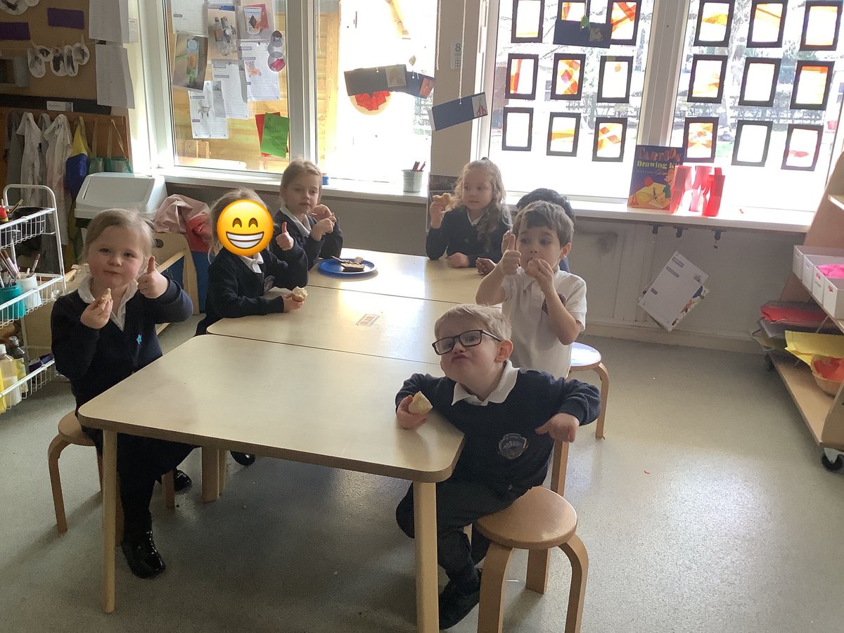 CriggStJames's tweet photo. A bread delivery from The Little Red Hen.
All the children tasted the bread and decided whether the Hen was a good baker or not. #writinghook #littleredhenstory #eyfsactivity
#breadtasting https://t.co/ilDUbiqknz
