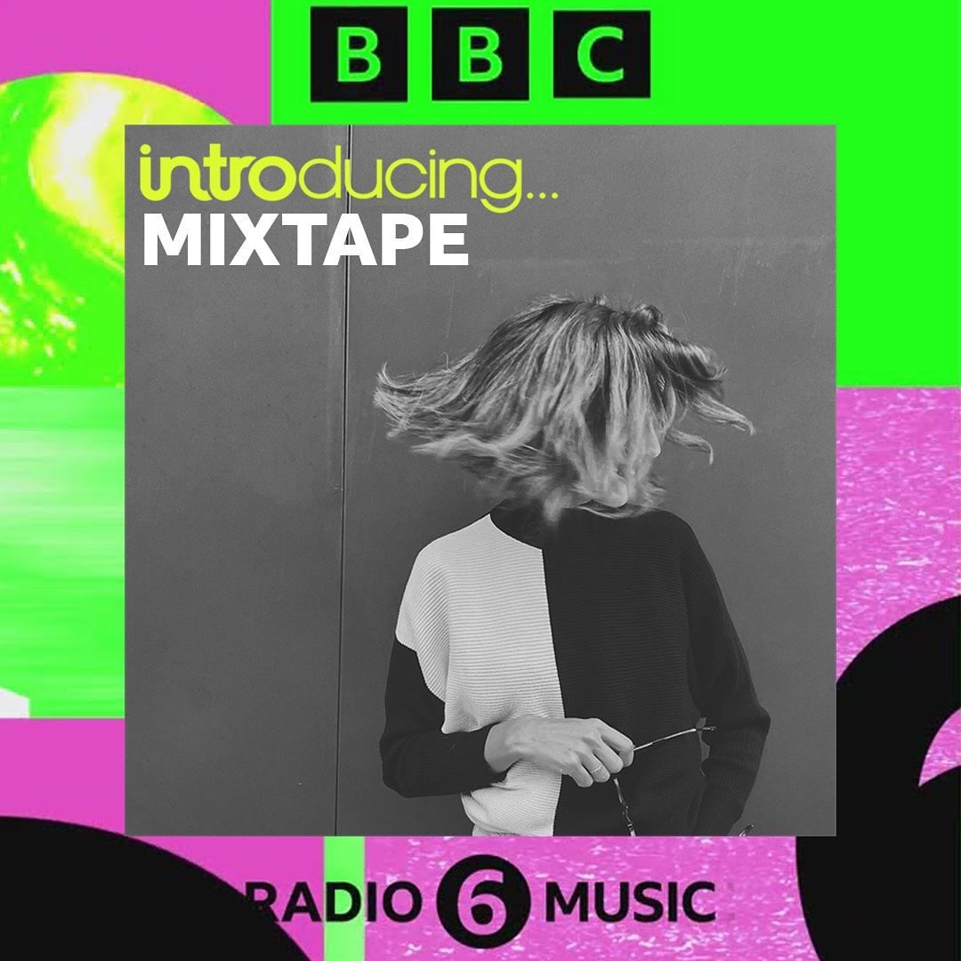 What a beautiful start to the week with my new song soaring onto @BBC6Music Introducing Mixtape this morning ✨ Thanks so much to Tom Robinson 🙏💙 @gladtobegay and Fresh On The Net @freshnet . Listen here: bbc.co.uk/programmes/m00…