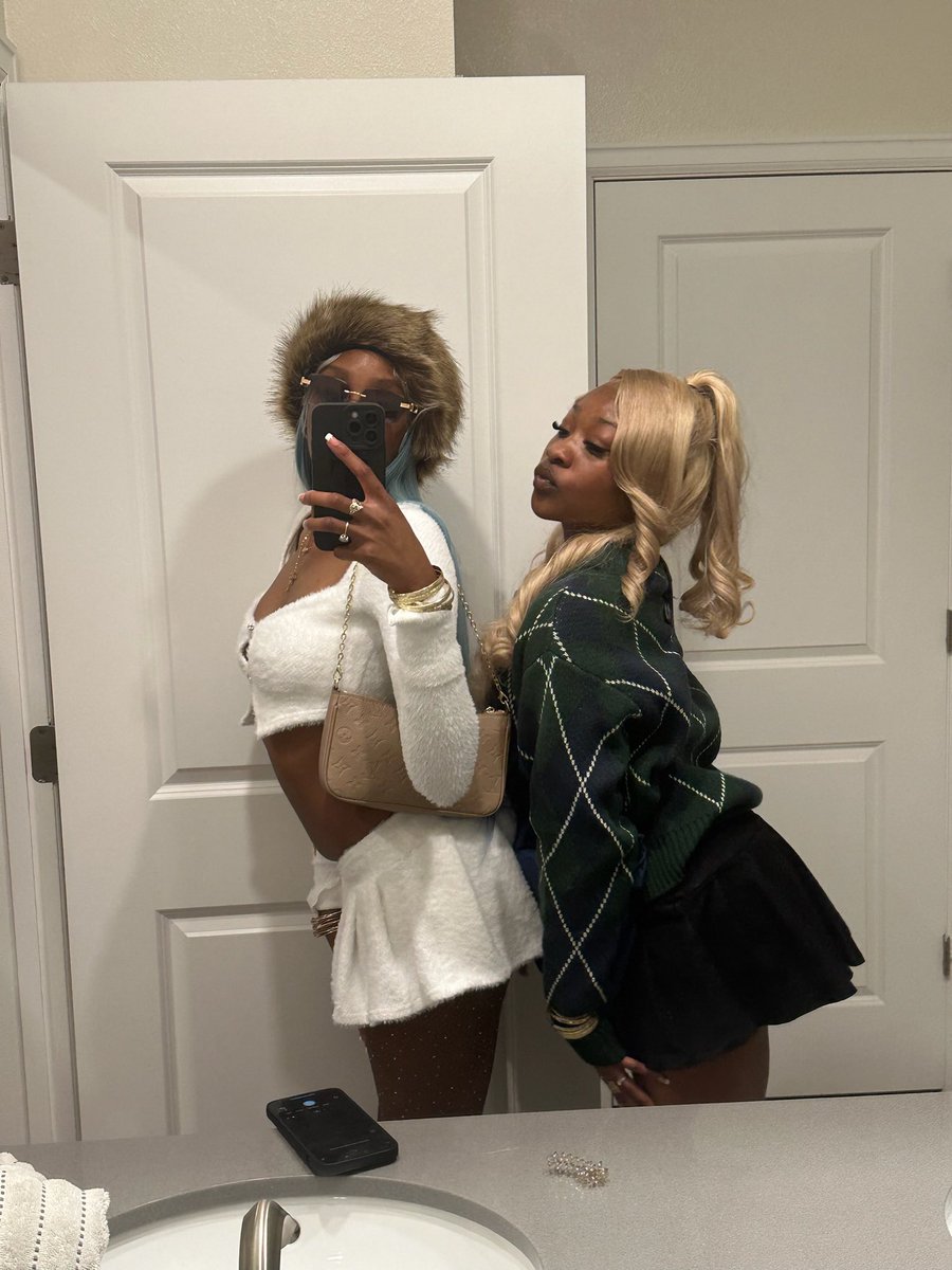 _therealkayp's tweet photo. my birthday was forever ago but I was real cute and real turnt‼️ https://t.co/OWuCOfnPHu