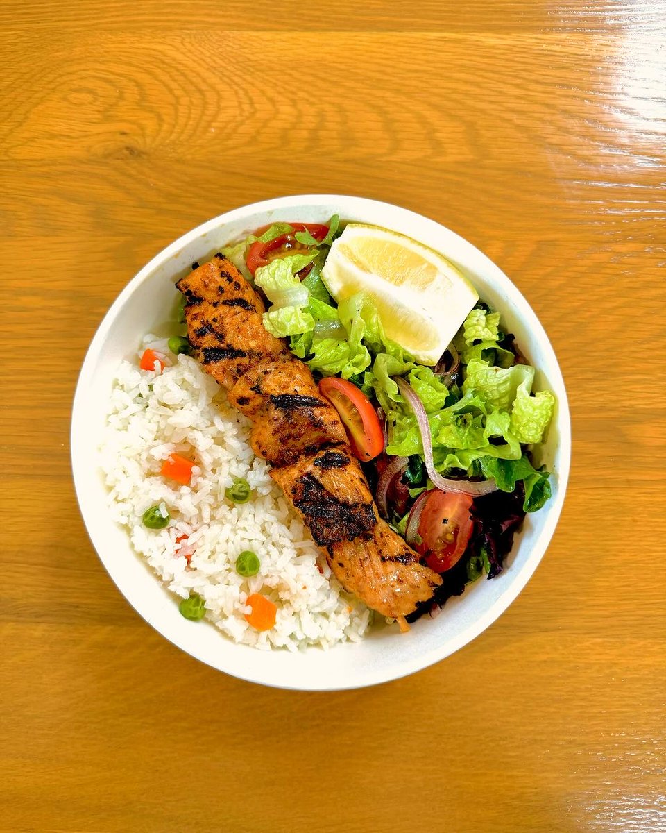 It's a LEAP YEAR! How are you celebrating this bonus day? Might we suggest a delicious meal like this one from @lavidafishandchips?