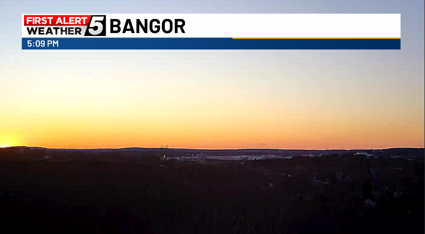 CurtOlsonwx's tweet photo. Peaceful sunsets after a cold and breezy Monday. https://t.co/nImoPDyr3l