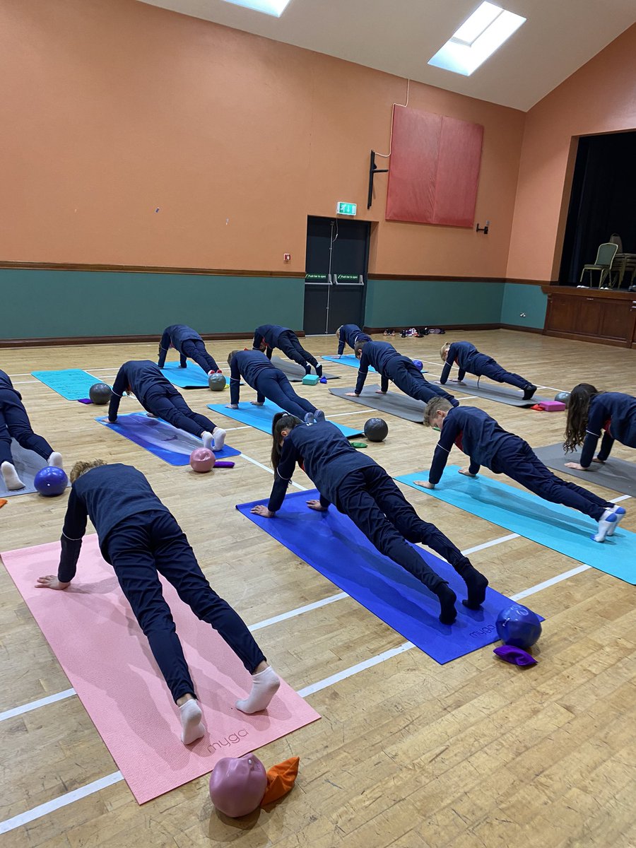 CorcaghanNS's tweet photo. We kicked started the new week with session one of Pilates with Emma Mc Elvaney 🧎♀️🤸 We had great fun practicing the FMS of #balancing, #sidestepping and #coordination @ActiveFlag @Oide_PrimaryPE https://t.co/DzBoK23K10