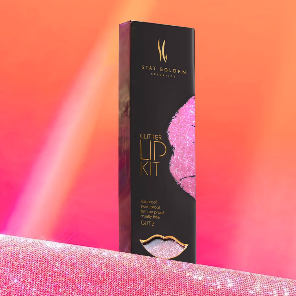 StayGoldenCosm's tweet image. “Average” is just another word for “forgettable.” Embrace your uniqueness and stand out from the crowd with our Glitz Glitter Lip Kit💖

Comment yes if you’d wear Glitz 💖

#Staygoldencosmetics #GlitterLipKit #NeverAverage #FemmeFatale #GlitzGlitterLipKit