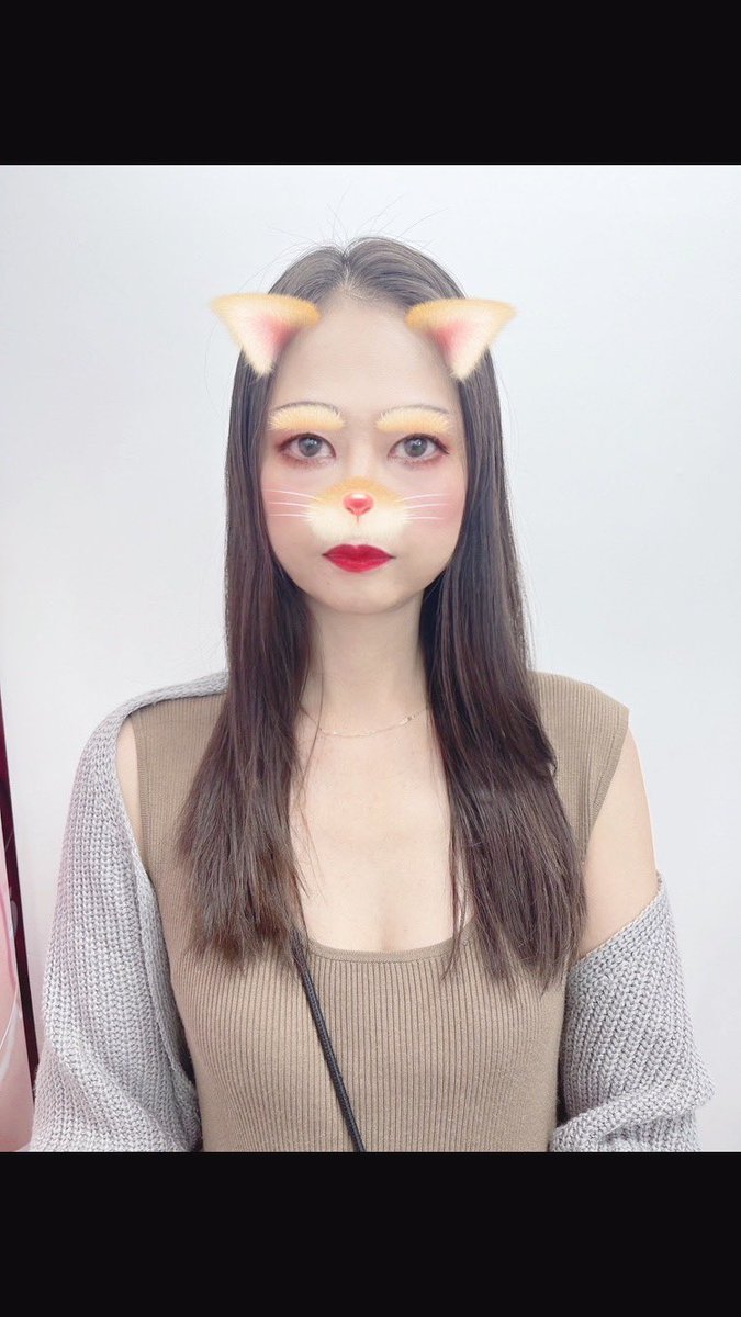 Causal_reaction's tweet image. 皆様おはようございます🌞😊🌞
じゅるるはへそ出しが定番なので下着はCalvin Kleinが大好き♥️だから長女が買ってくれました🥰ネイルも時間がないって言ったらちゃちゃっとジェルネイルを💅してくれました😭
本当にいつも可愛い長女よありがとう🫶🥹💕
#カルバンクライン
#セルフネイル