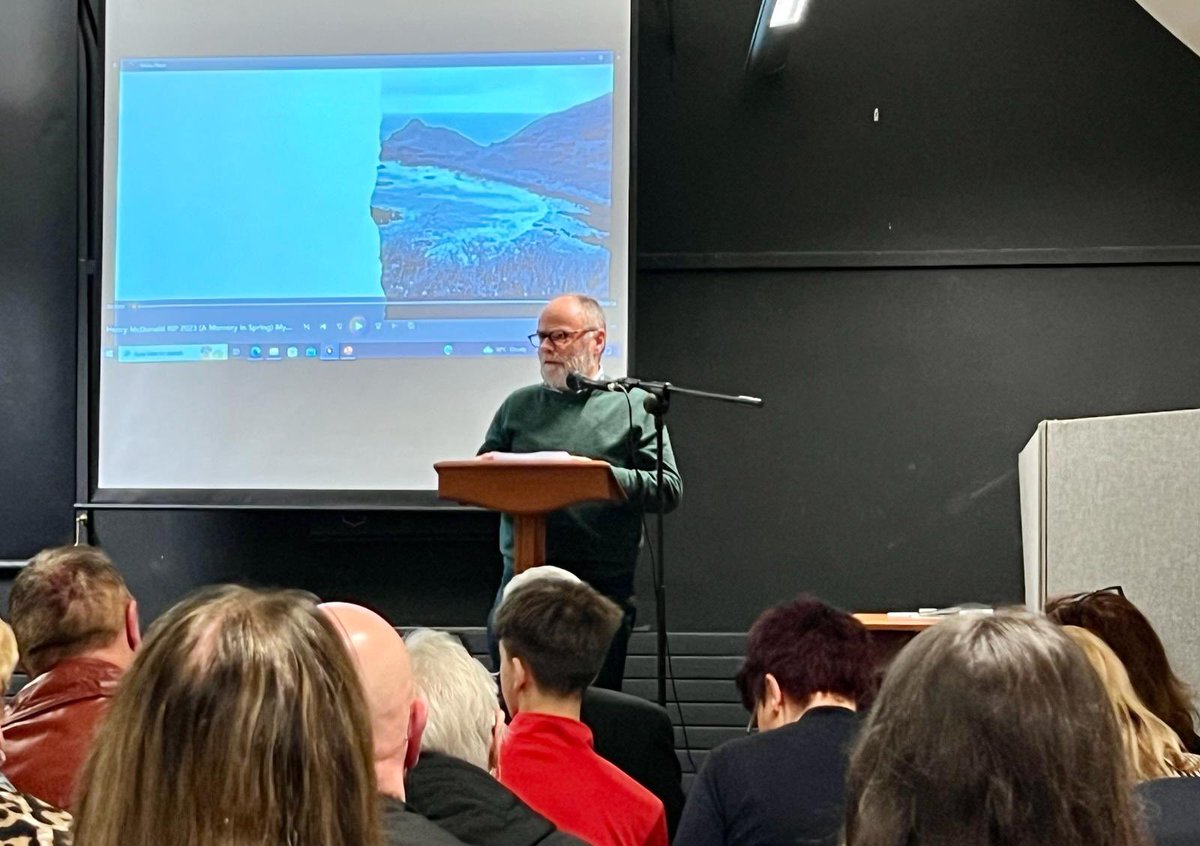 One year on…I was honoured to have played a part with @malodoherty in the anniversary event to mark the passing of our dear friend Henry McDonald at the @thelinenhall Beautiful tributes from so many. Thanks to Cathy for organising. @BenLowry2 @News_Letter @irish_news @BelTel