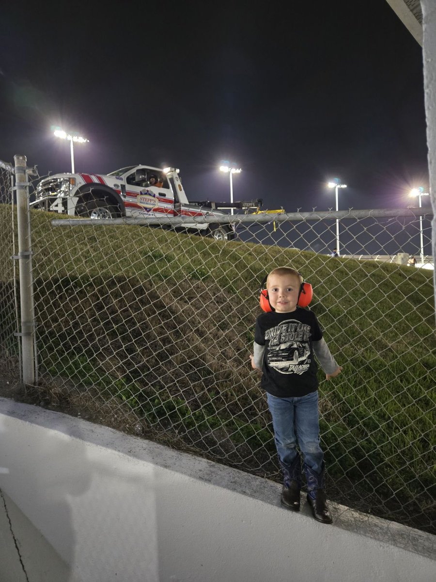 SteppsTowing's tweet photo. It’s race day y’all! #TeamSTEPPS Race Recovery is proud to be a part of the 66th running of the #Daytona500.🏁

#Daytona #DaytonaSpeedway #DaytonaSpeedweek #Wrecker #Towing #Transport #Racing #Drivers #RaceTeam #RaceRecovery #RaceResponder #RaceTrack #RecoveryResponse #Safety https://t.co/emujIOp7lB