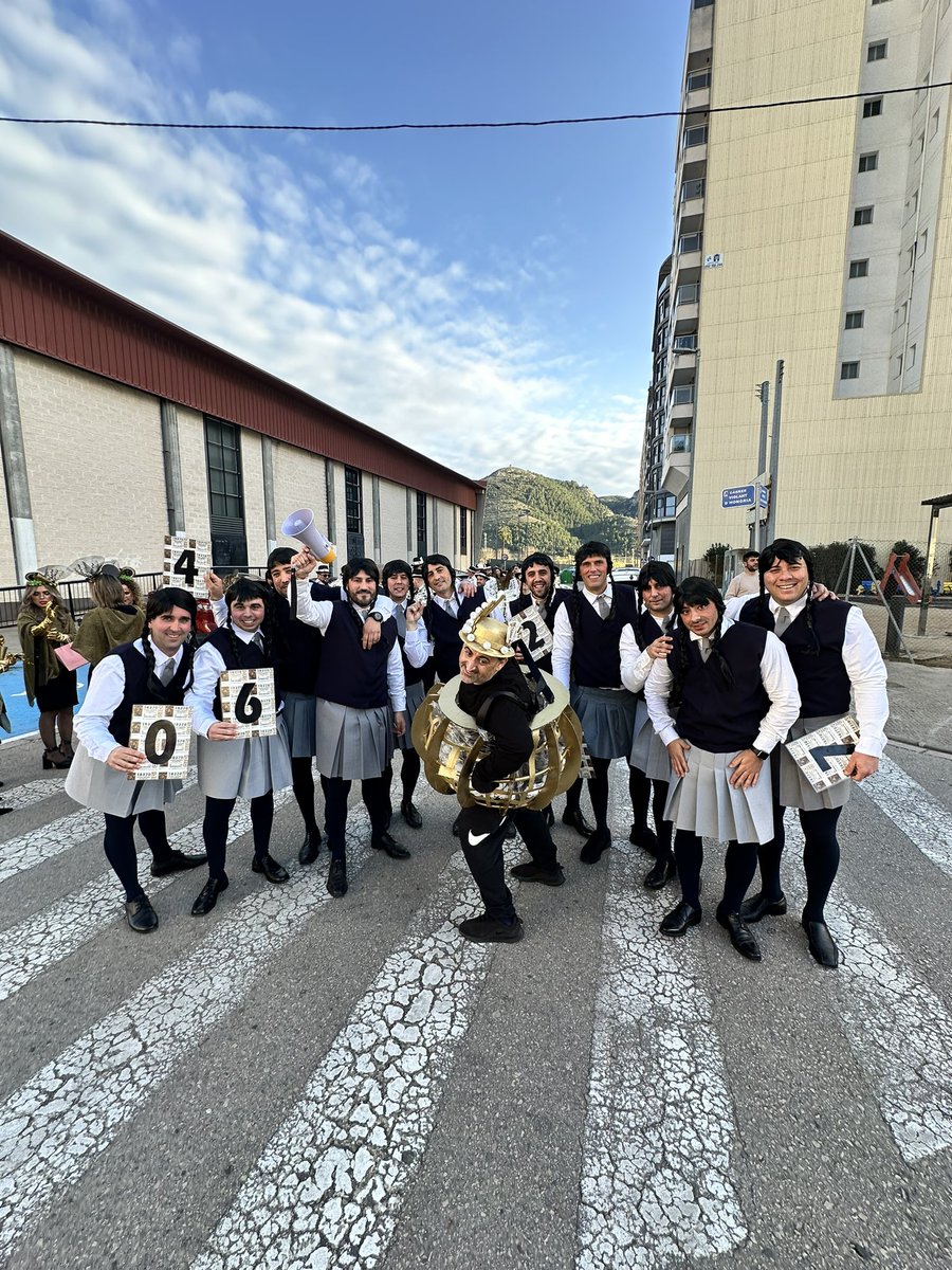 Una cavalcada del ninot màgica ❤️🎄

Trobeu més fotos en el nostre instagram i facebook. 

#falles24 #fallaPrado