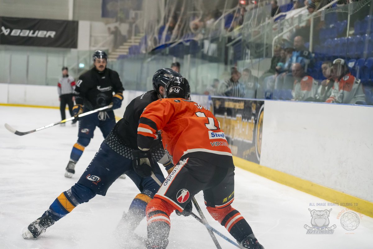 RDGDigitalUK's tweet photo. Another week, another load of @SteeldogsIHC photos sent across to the club. I can’t wait to share some portrait shots either! 😍🐶📸
.
.
.
#UKhockey #IceHockey #EIHA #EIH #NIHL #Sheffield #Steeldogs #SportsPhotography #Photography #sony #A7R #IceSheffield #Sport #icesports https://t.co/syod354hoW