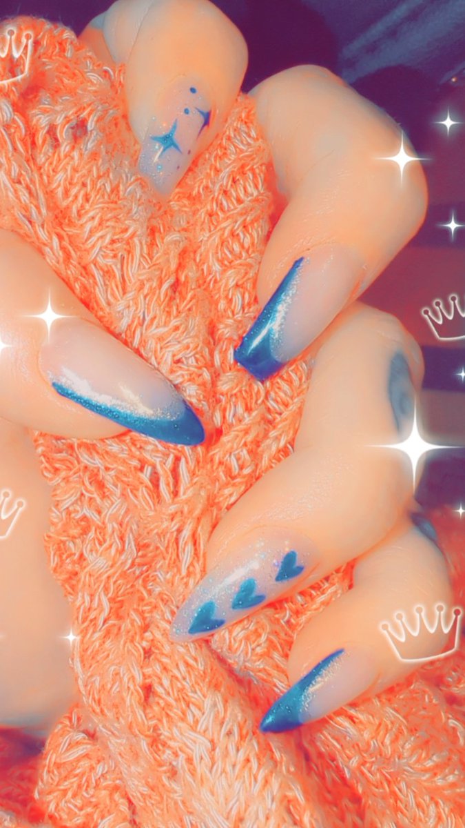 Dem claws doe 😈 so fiyuh 🥵