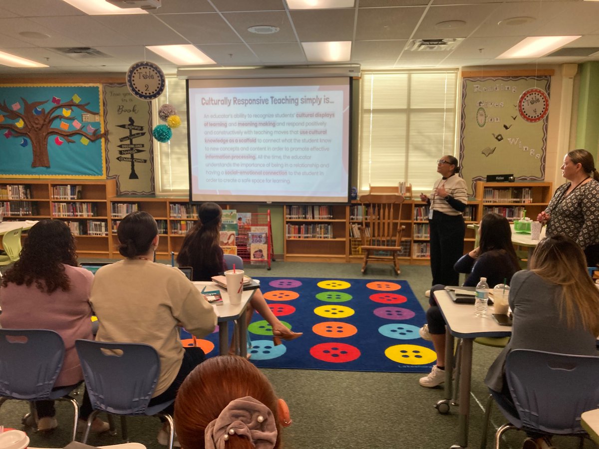 LaShandaRobins3's tweet photo. Our LSTs did a great job presenting best practices to meet the needs of our students! #AnchorCharts #SentenceStems #CulturalDiversity https://t.co/M5fqmlJr4K