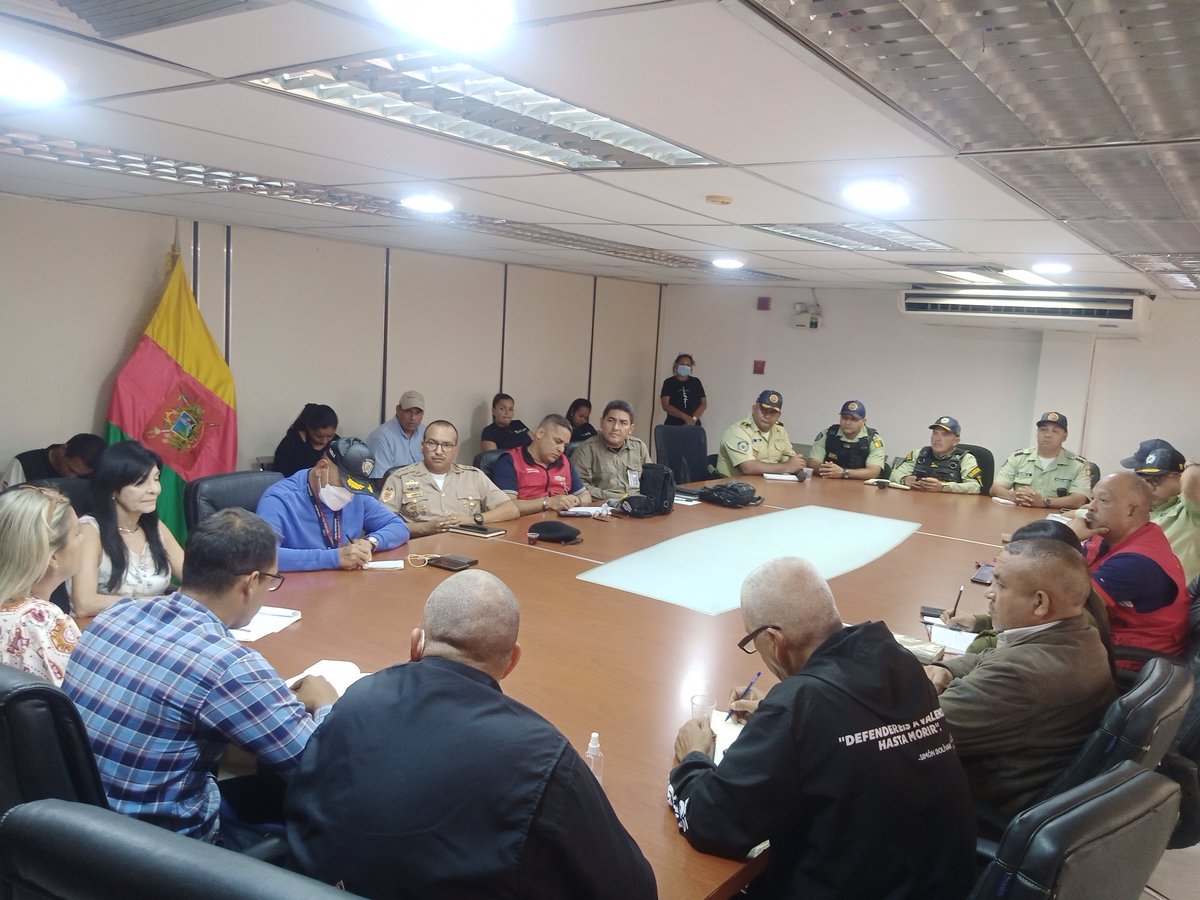 BTT_Carabobo's tweet photo. #19Feb24 Previa Invitación de los Concejales de Valencia, Oliveros y Viloria,  Oficiales de la @BTT_Carabobo, los Instructores de @Invest_vzlaofic (Invest/ET) y #MPPT Carabobo asistieron a la Instalación de la Comisión de transporte y Recreación en https://t.co/UL59B9kf4S