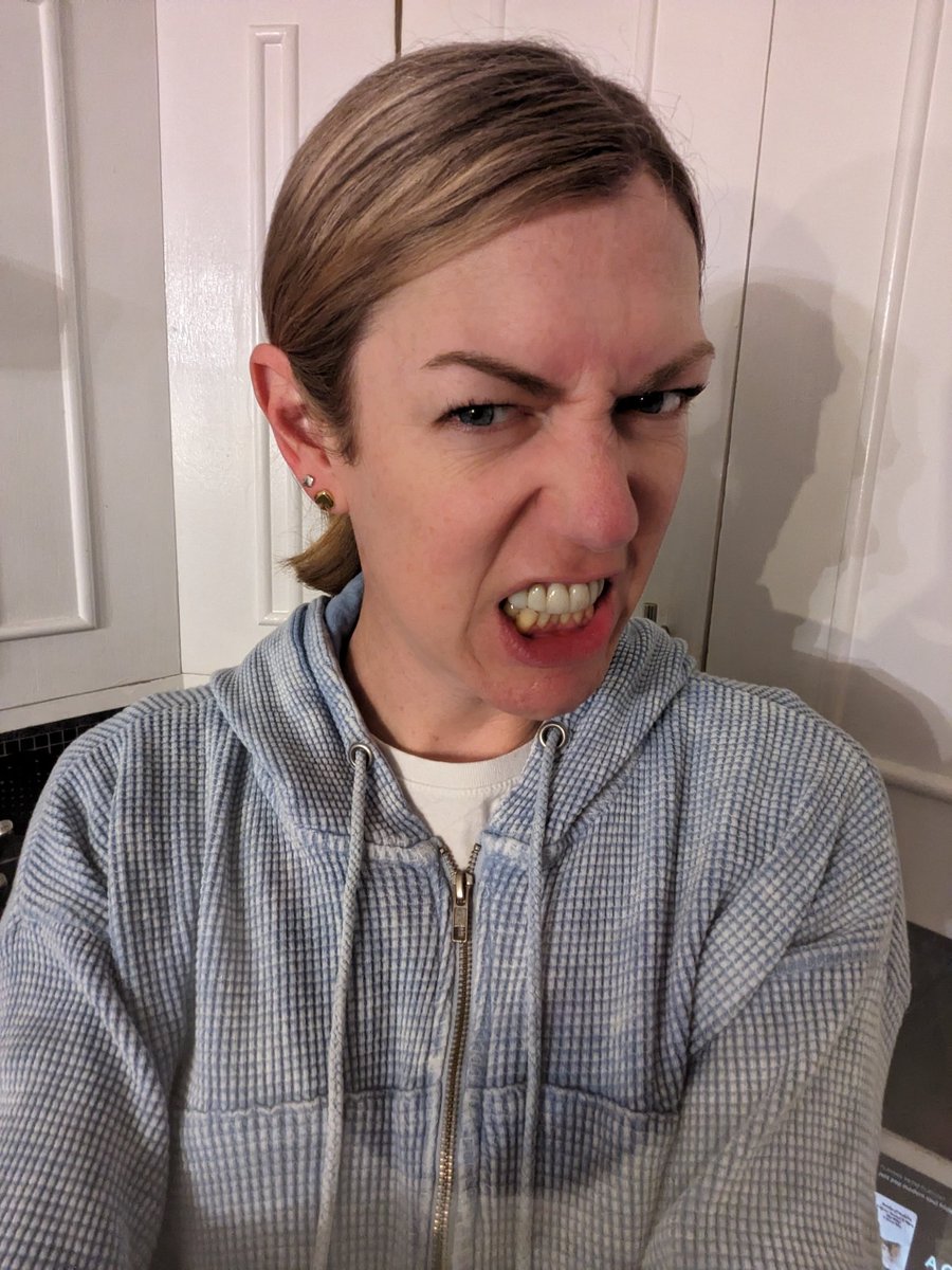 trl807's tweet photo. First selfie on camera roll vs last

(My roll is full of cringe like this) https://t.co/vihQfRhf1h