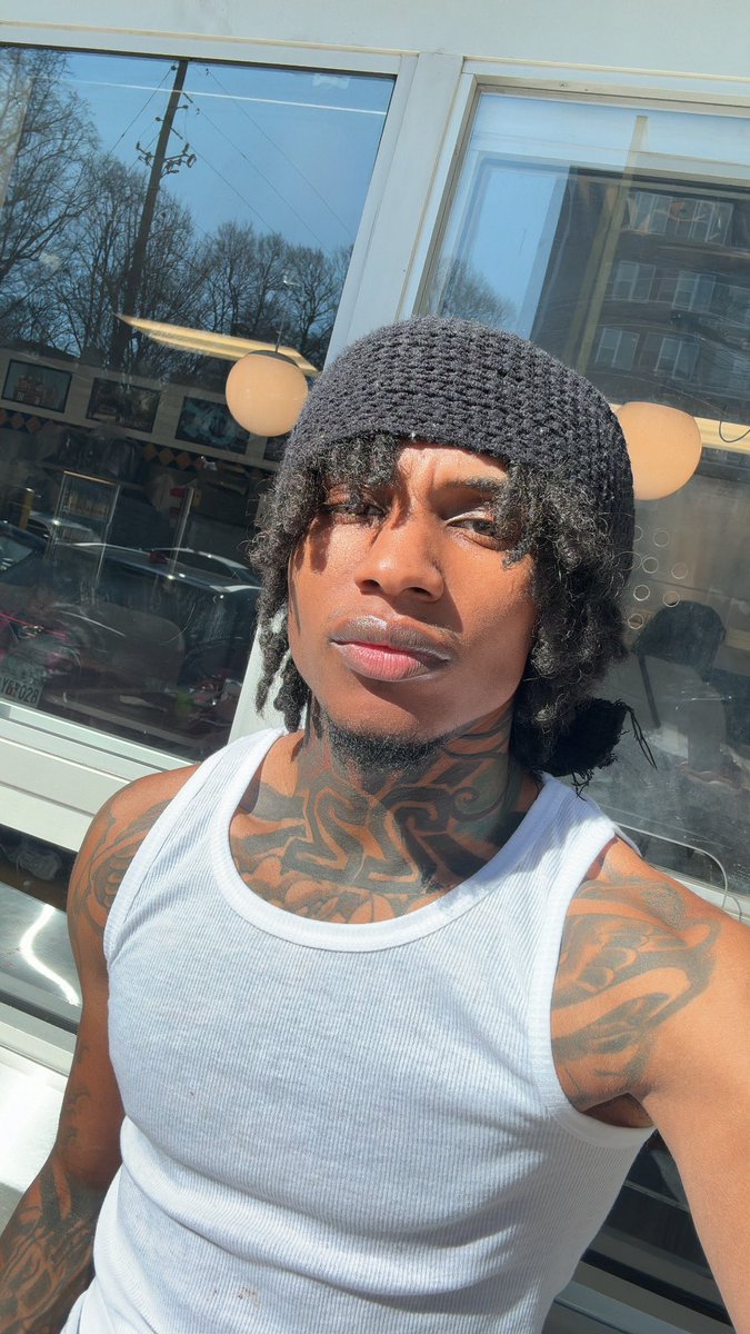 Timbo22god's tweet photo. What y’all want from Waffle House? https://t.co/cIiv323Zbd